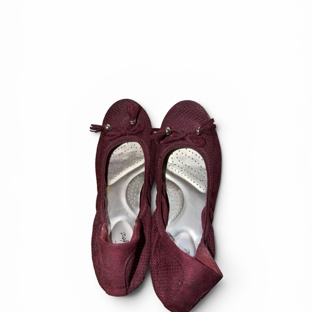 Dexflex Comfort Wine Red Ballet Flats with Tassel Detail Size 7
